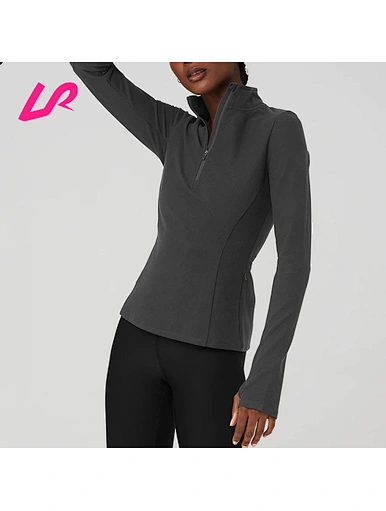 Stay comfortable and stylish during your workout with our gym sweatshirt for women. Made from high-performance materials, this activewear essential is a must-have. Shop now!